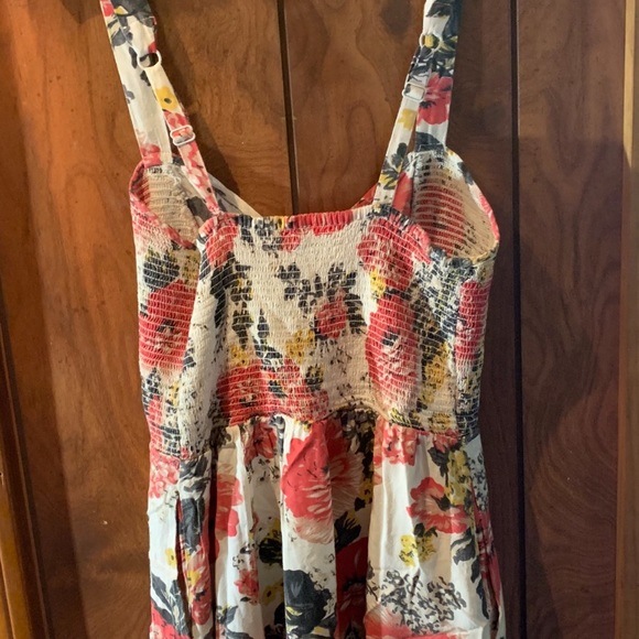 Adorable floral dress/shirt with pockets - Picture 14 of 14